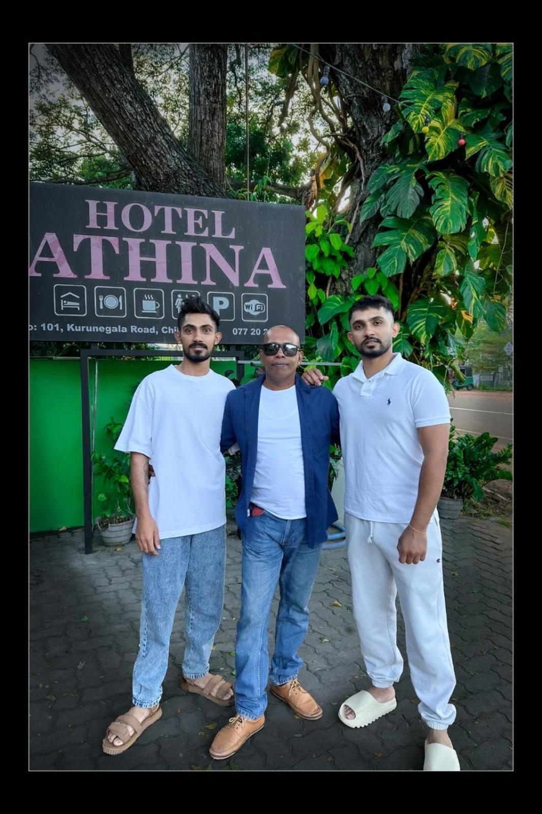 Hotel Athina & Restaurant Chilaw Exterior foto